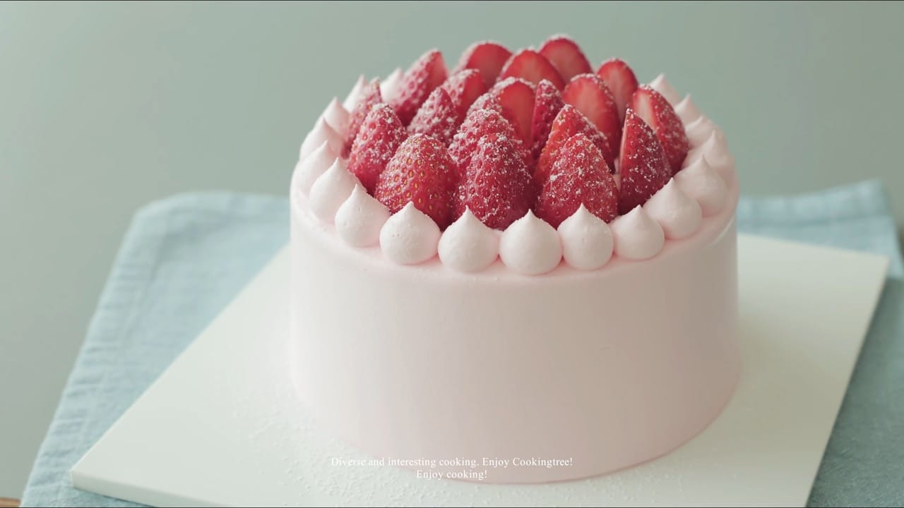 いちごヨーグルトクレープケーキ